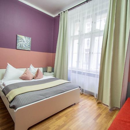 Ruzova Apartment By Ruterra Πράγα Εξωτερικό φωτογραφία