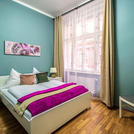 Ruzova Apartment By Ruterra Πράγα Εξωτερικό φωτογραφία