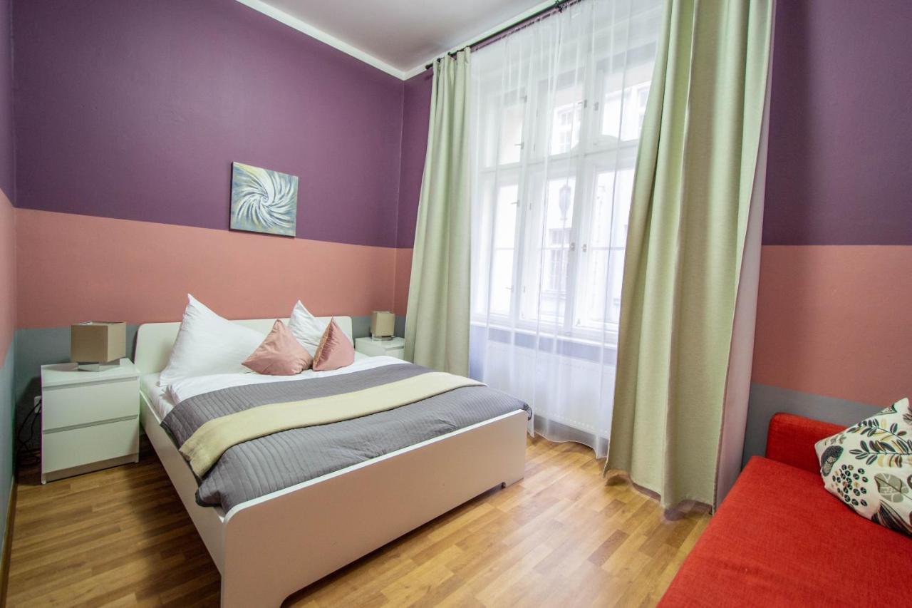 Ruzova Apartment By Ruterra Πράγα Εξωτερικό φωτογραφία
