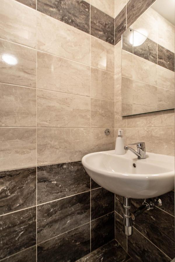 Ruzova Apartment By Ruterra Πράγα Εξωτερικό φωτογραφία